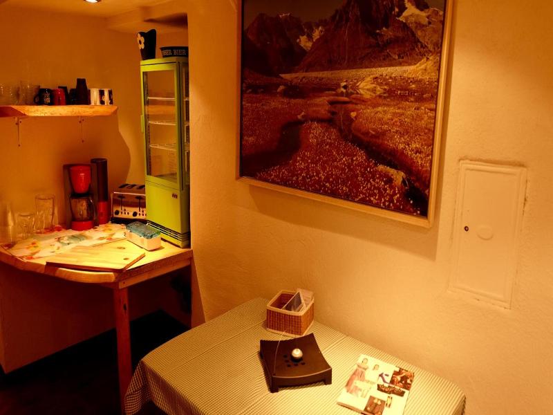 Hostel Weisses Rössl image
