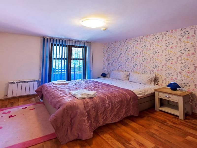 Mountain View Aparthotel image
