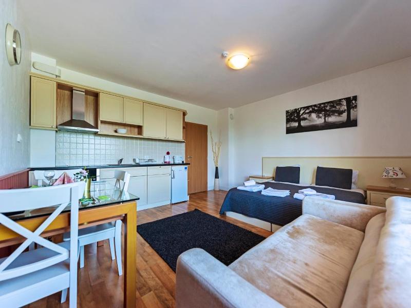 Mountain View Aparthotel image