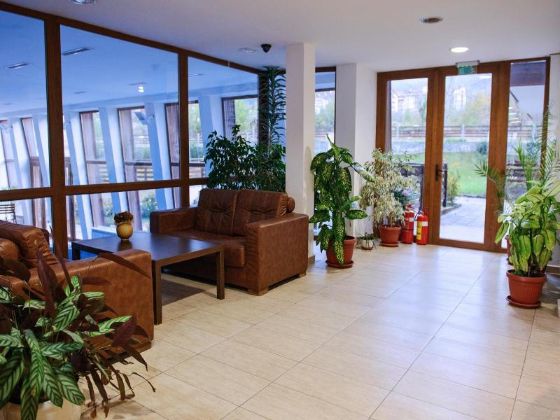 Mountain View Aparthotel image