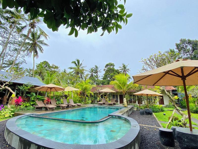 Puri Kurnia Ayu image