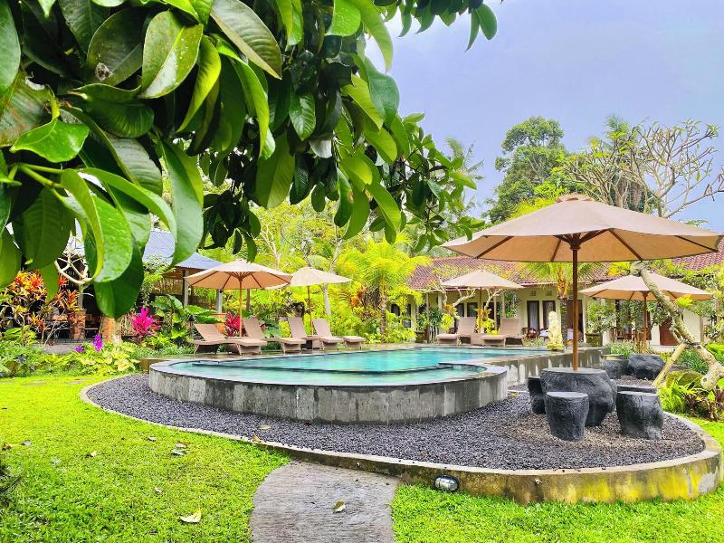 Puri Kurnia Ayu image