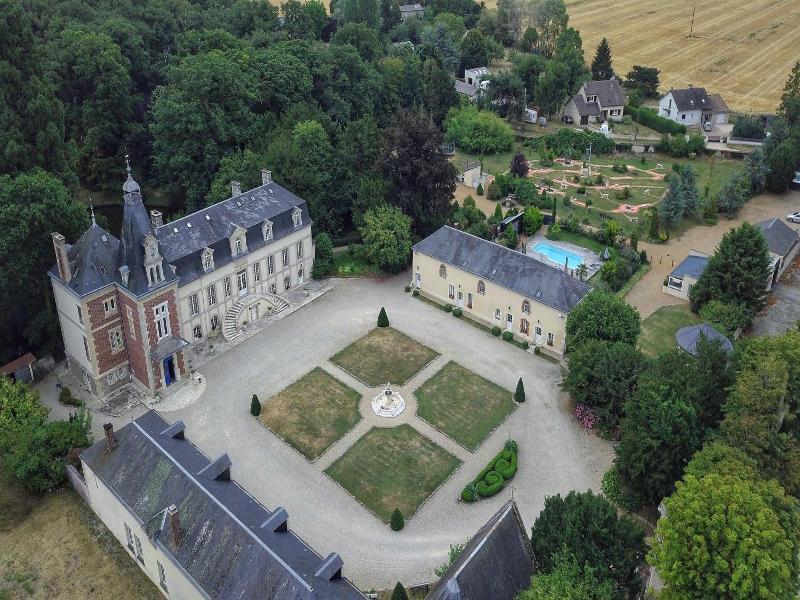Domaine De Moresville image