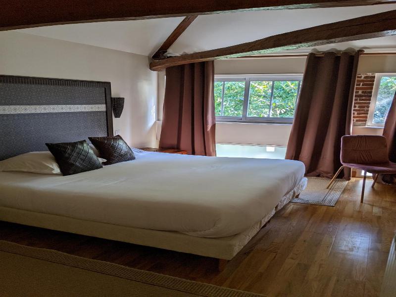 Domaine De Moresville image