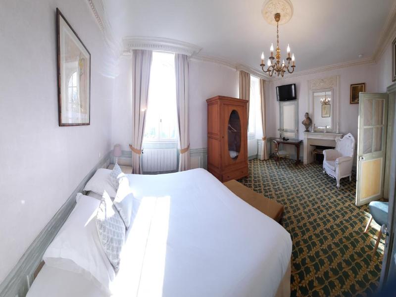 Domaine De Moresville image