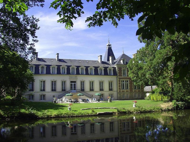 Domaine De Moresville image