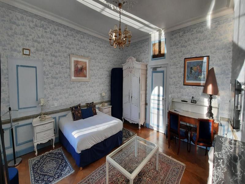 Domaine De Moresville image