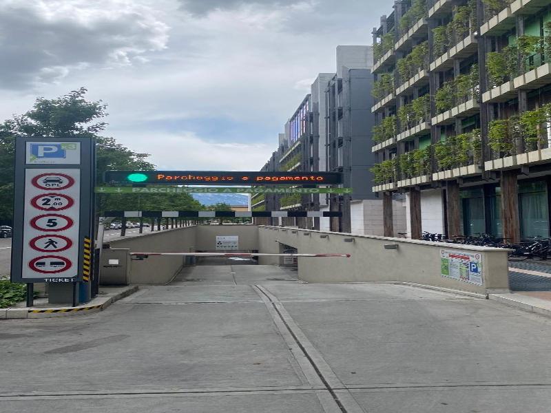 Komodo Short Stay Apartments image