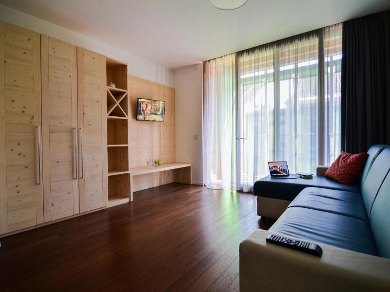 Komodo Short Stay Apartments image
