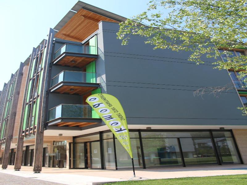 Komodo Short Stay Apartments image