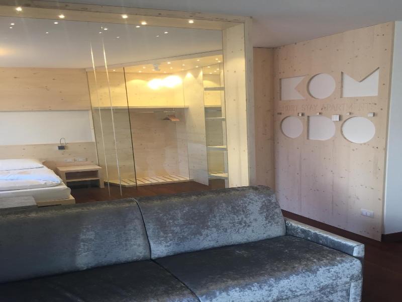 Komodo Short Stay Apartments image