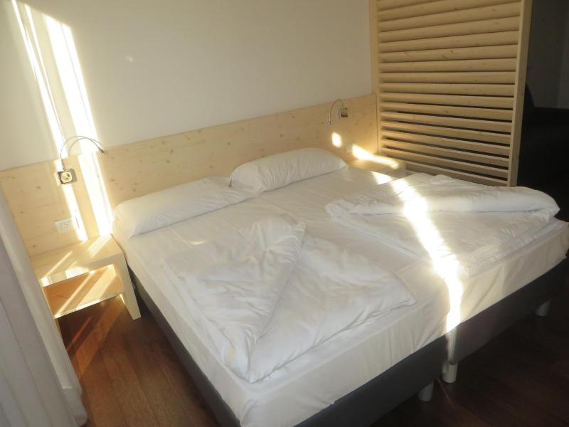 Komodo Short Stay Apartments image