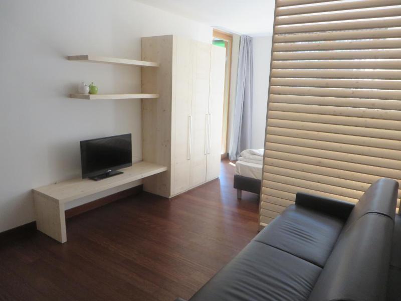 Komodo Short Stay Apartments image