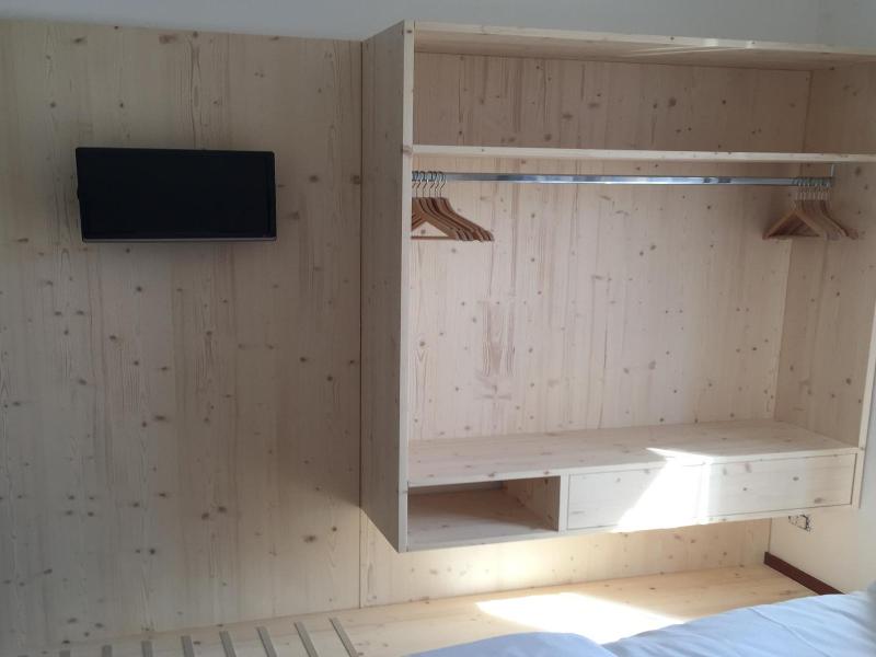 Komodo Short Stay Apartments image