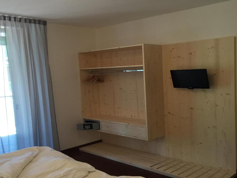 Komodo Short Stay Apartments image