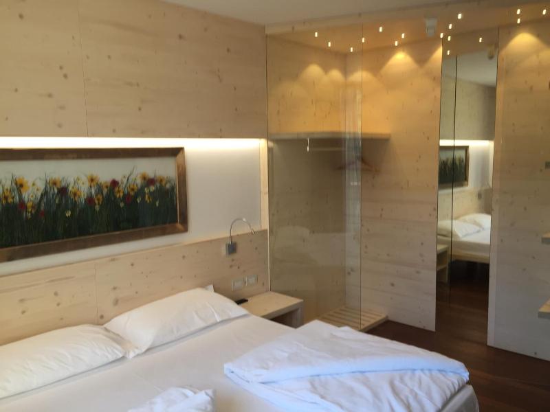 Komodo Short Stay Apartments image