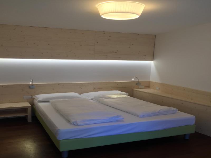 Komodo Short Stay Apartments image