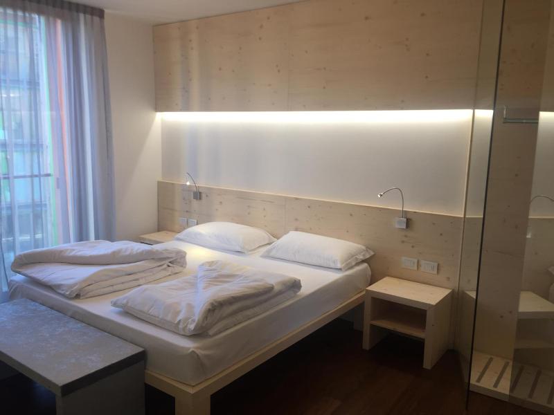 Komodo Short Stay Apartments image