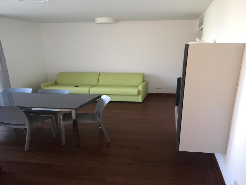 Komodo Short Stay Apartments image