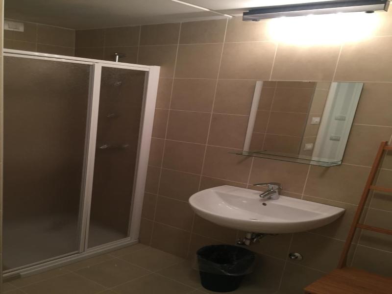Komodo Short Stay Apartments image