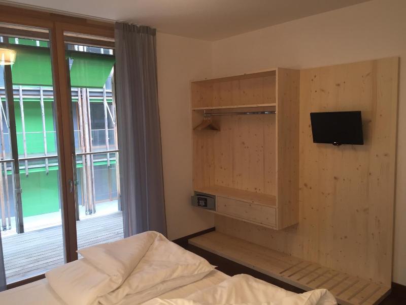 Komodo Short Stay Apartments image