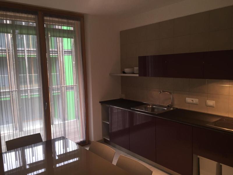 Komodo Short Stay Apartments image