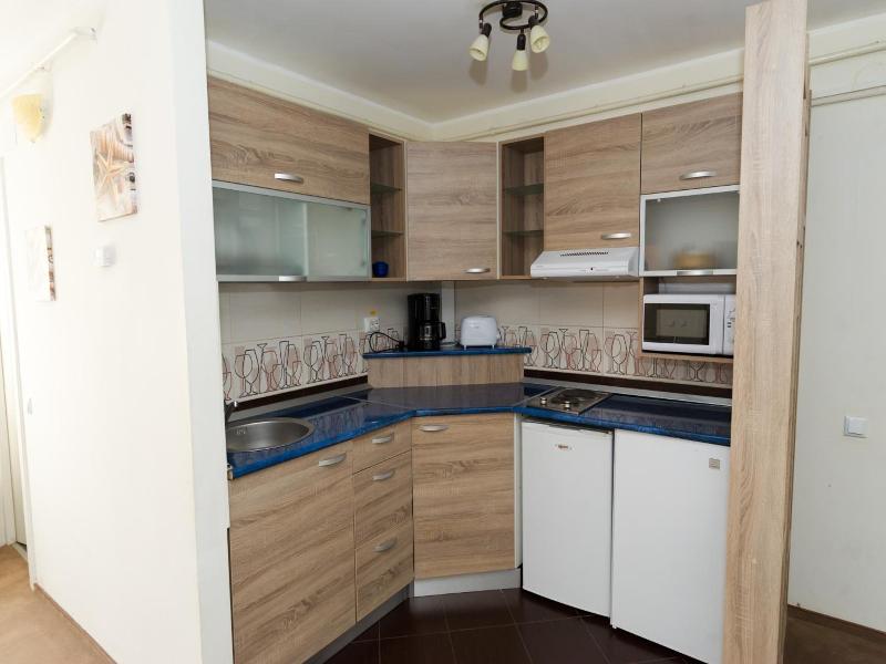 Aparthotel Metropol image