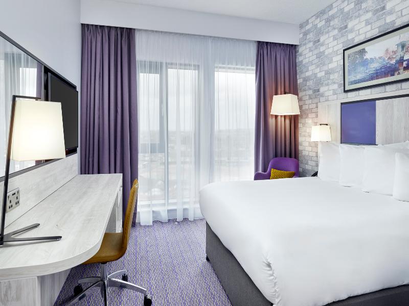 Leonardo Hotel Swindon image