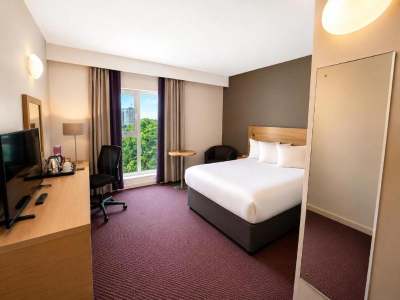 Leonardo Hotel Derby image