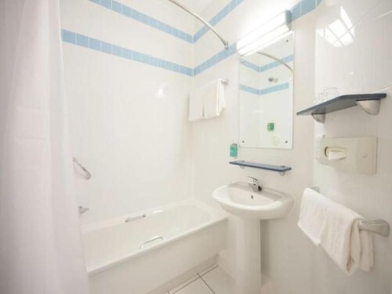 Leonardo Hotel Derby image