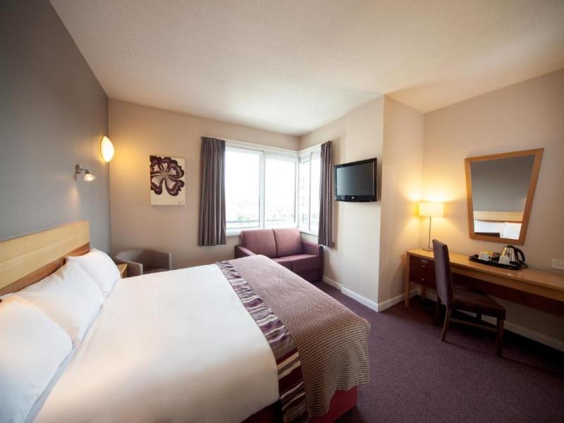 Leonardo Hotel Derby image