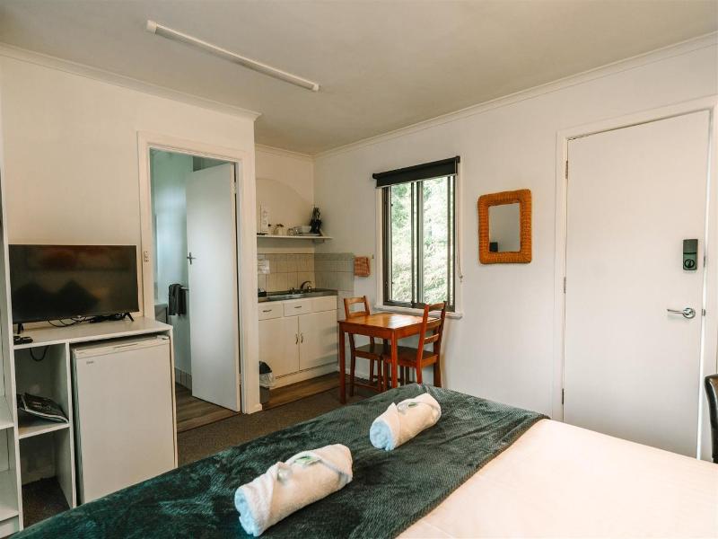 Alpine Riverside Cottages — general view