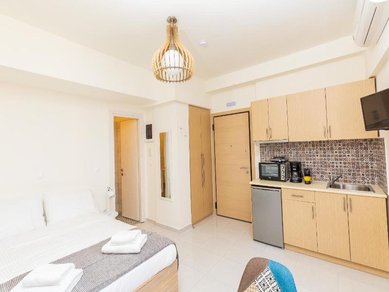 Central Stay Athens Psyri image