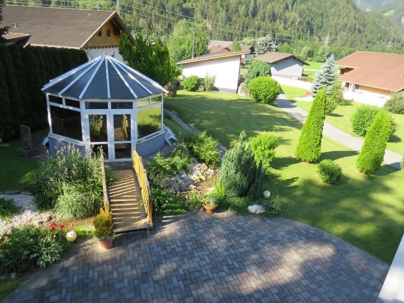 Apartmenthaus Kometerhof image
