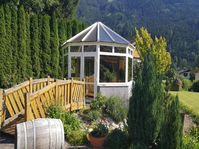 Apartmenthaus Kometerhof image