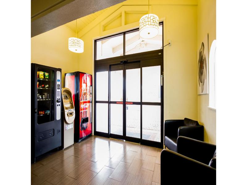 Motel 6 Austin, Tx - Midtown  GA image