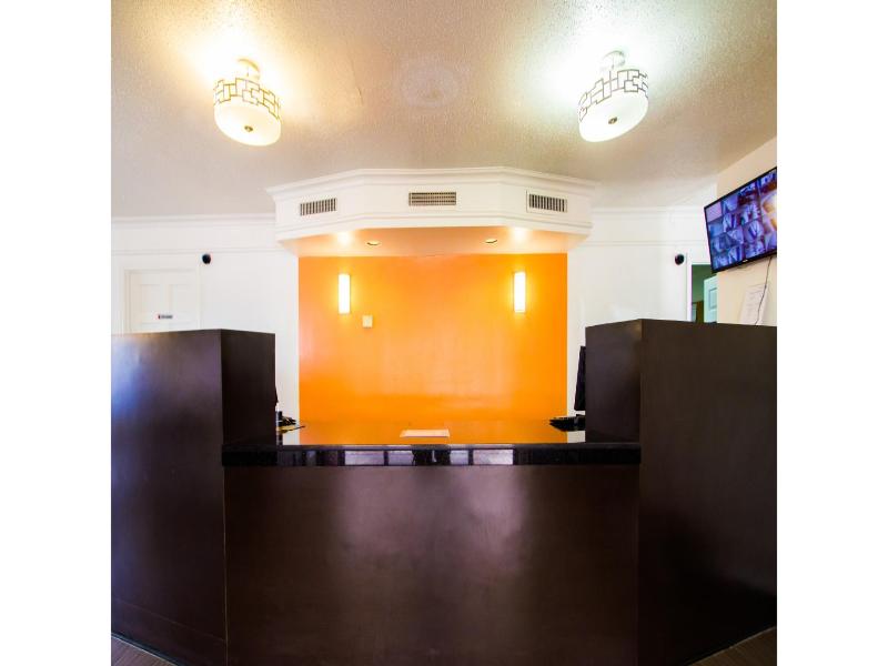 Motel 6 Austin, Tx - Midtown  GA image
