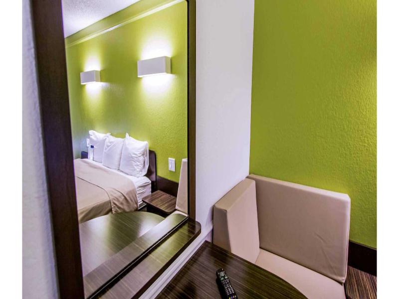 Motel 6 Austin, Tx - Midtown  GA image