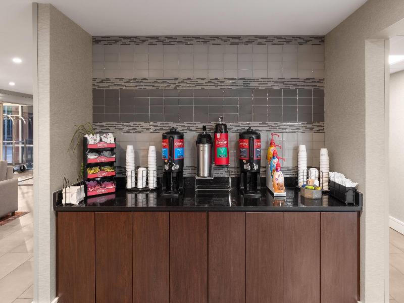 La Quinta Inn & Suites Round Rock South image