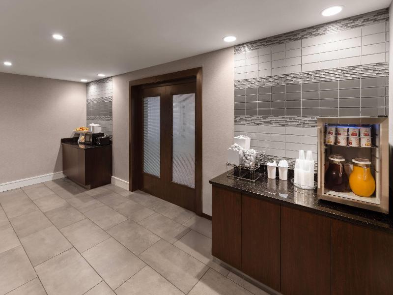 La Quinta Inn & Suites Round Rock South image
