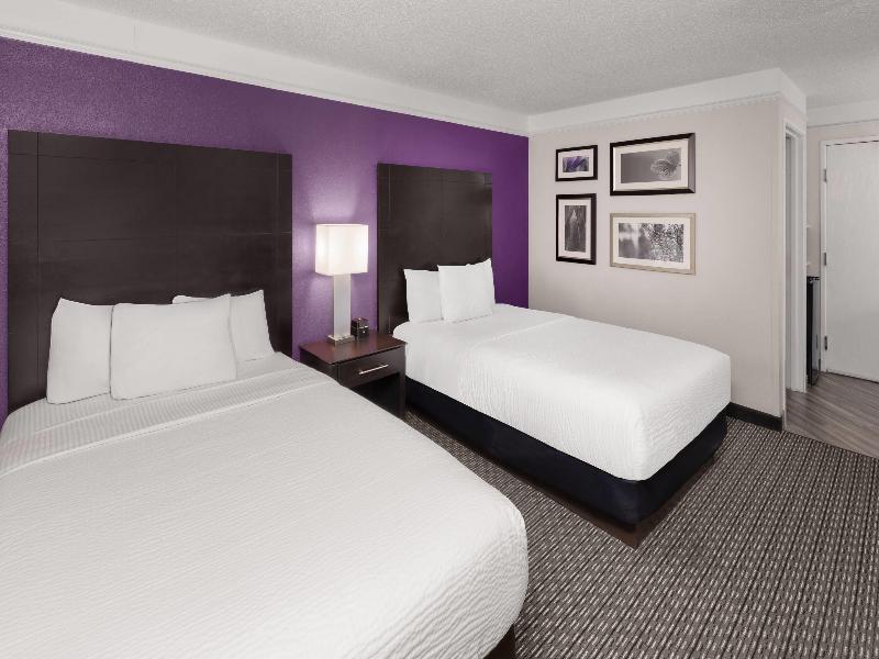 La Quinta Inn & Suites Round Rock South image