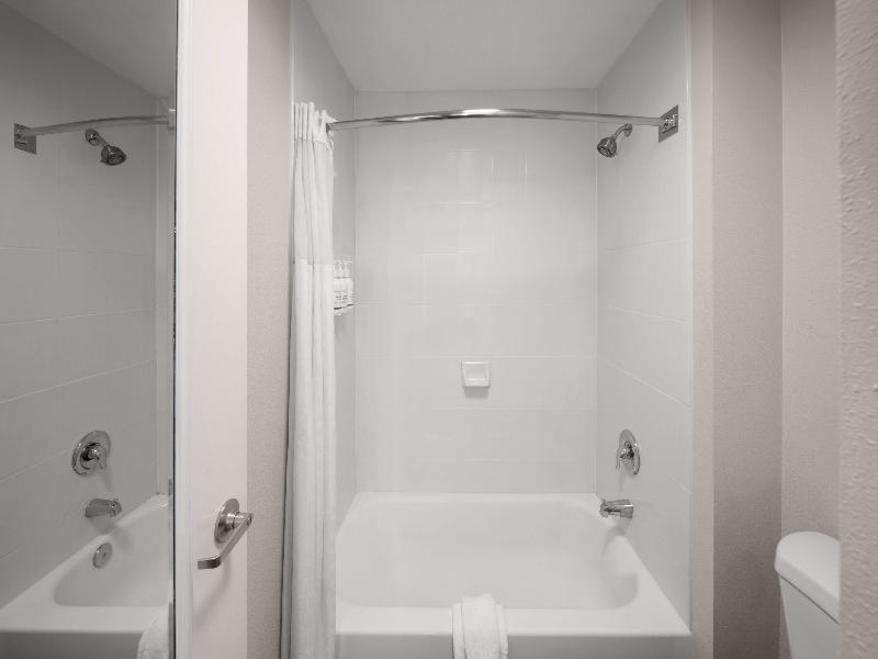 La Quinta Inn & Suites Round Rock South image