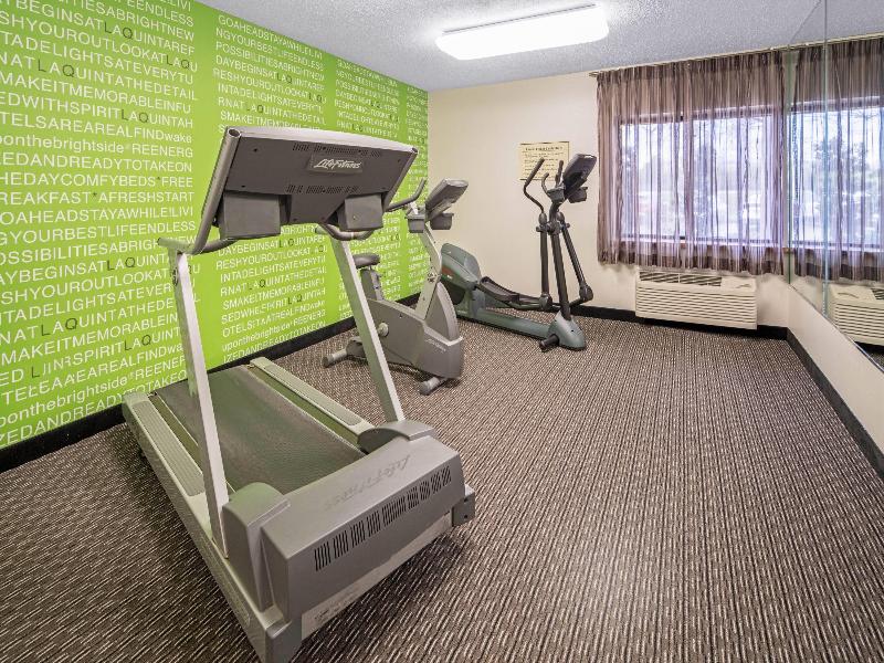 La Quinta Inn & Suites Baton Rouge Seigan Lane image