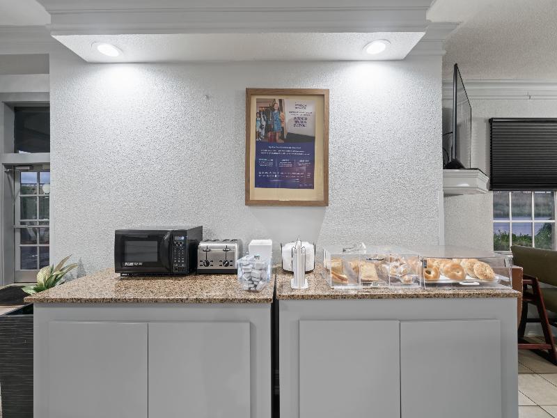 La Quinta Inn Corpus Christi North  — photo 61