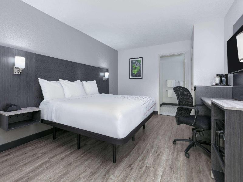 La Quinta Inn Dallas / Uptown image