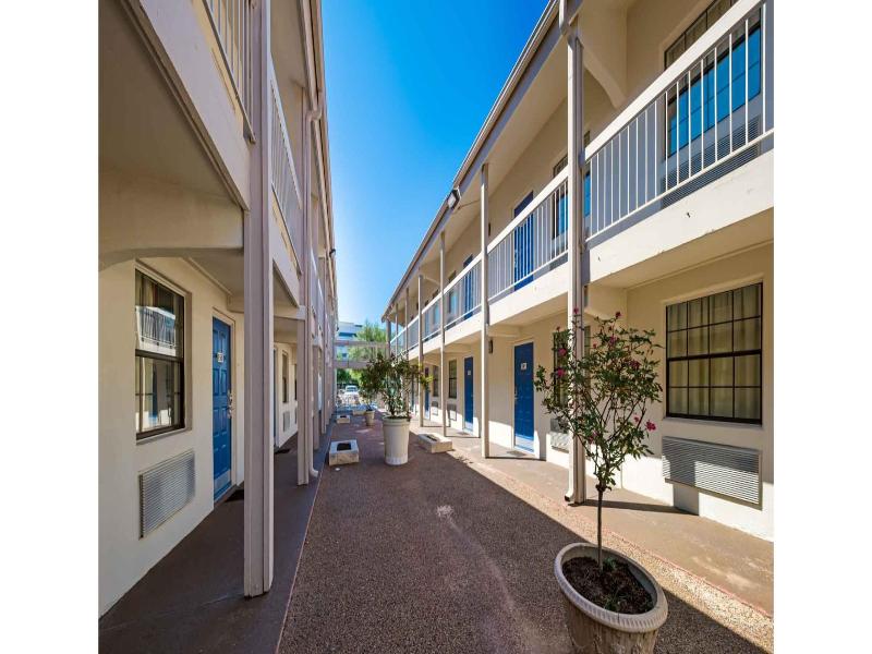 Motel 6 Dallas, Tx - Farmers Branch image