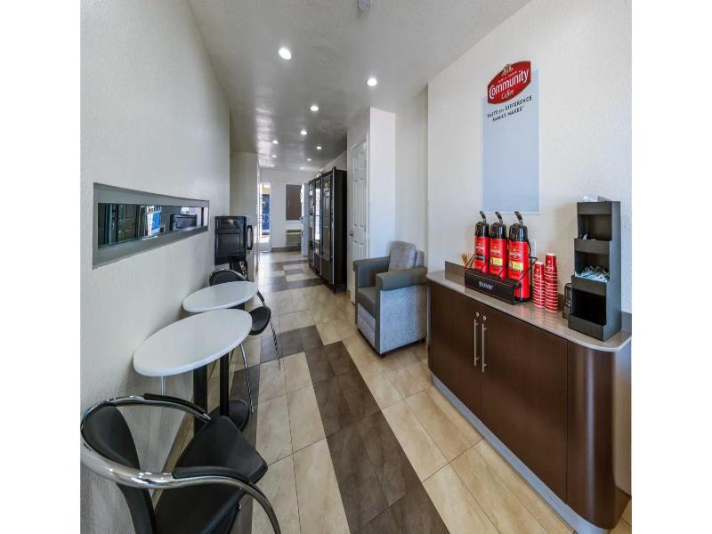 Motel 6 Dallas, Tx - Farmers Branch image