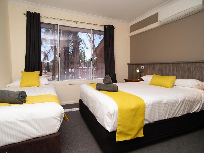Manera Heights Apartments image