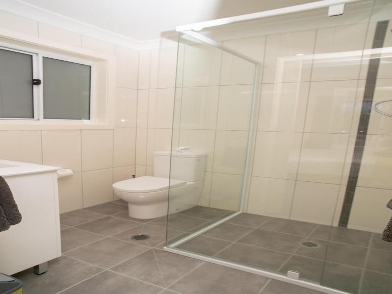 Manera Heights Apartments image