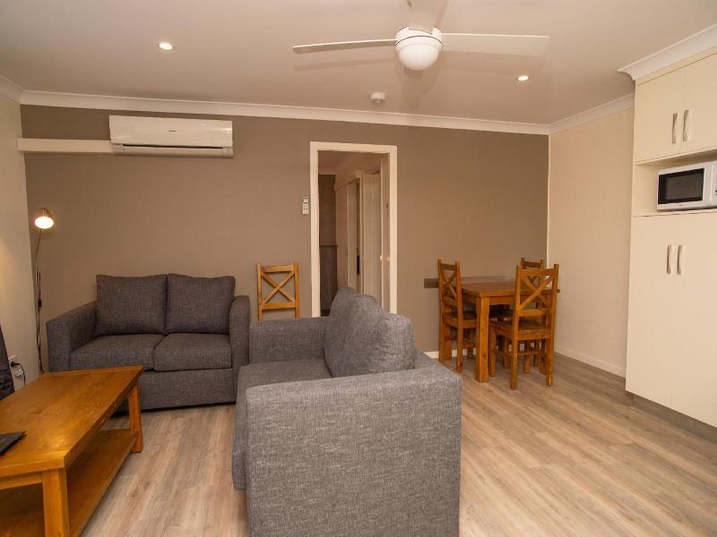 Manera Heights Apartments image